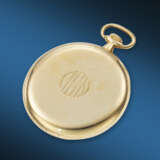 PATEK PHILIPPE FOR TIFFANY & CO., YELLOW GOLD POCKET WATCH, WITH RUBY BANKING PINS, 'FIRST QUALITY "EXTRA"' - photo 3
