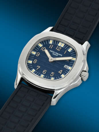 PATEK PHILIPPE, VERY RARE LIMITED EDITION STAINLESS STEEL 'AQUANAUT', REF. 4960A, LIMITED EDITION FOR JAPAN - photo 2