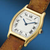 CARTIER, PARIS, YELLOW GOLD 'TORTUE', REF. 96069 - photo 2