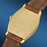 CARTIER, PARIS, YELLOW GOLD 'TORTUE', REF. 96069 - Foto 3