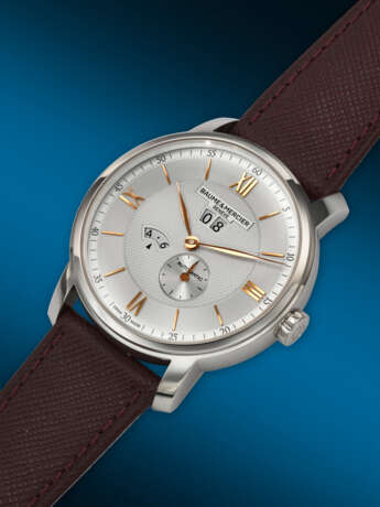BAUME & MERCIER, STAINLESS STEEL ‘CLASSIMA EXECUTIVES’ WITH MONTH AND OVERSIZED DATE, REF. 10038 - Foto 2