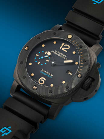 PANERAI, CARBON FIBER AND TITANIUM LIMITED EDITION 'LUMINOR SUBMERSIBLE CARBOTECH™', REF. PAM00616 - фото 2