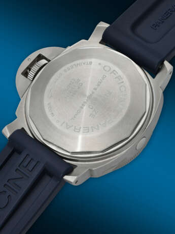 PANERAI, STAINLESS STEEL LIMITED EDITION 'LUMINOR SUBMERSIBLE LA BOMBA', REF. PAM00087 - photo 3