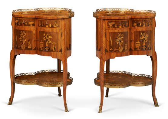 A PAIR OF LOUIS XV STYLE TULIPWOOD, AMARANTH, FRUITWOOD AND MARQUETRY OCCASIONAL TABLES - фото 4