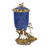 A LOUIS XV ORMOLU-MOUNTED, MEISSEN AND CHINESE PORCELAIN TABLE FOUNTAIN - Foto 3