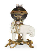 Übersicht. A LOUIS XV ORMOLU-MOUNTED, BLANC-DE-CHINE, FRENCH PORCELAIN AND JAPANESE LACQUER POTPOURRI VASE