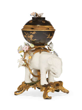 A LOUIS XV ORMOLU-MOUNTED, BLANC-DE-CHINE, FRENCH PORCELAIN AND JAPANESE LACQUER POTPOURRI VASE - photo 2