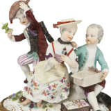 AN ORMOLU-MOUNTED MEISSEN PORCELAIN FIGURAL GROUP OF 'THE LOTTERY' - фото 7