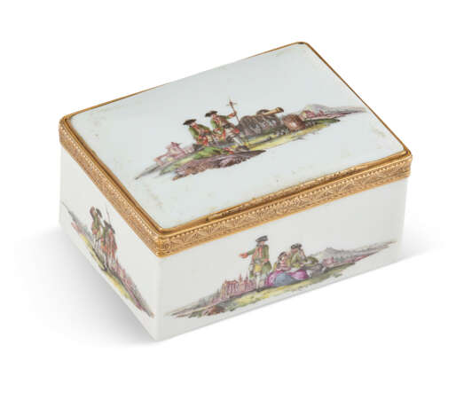 TWO GOLD-MOUNTED MEISSEN PORCELAIN SNUFF BOXES - Foto 2