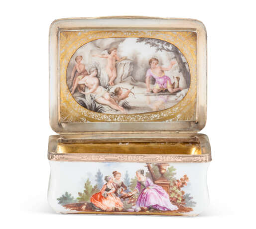 TWO GOLD-MOUNTED MEISSEN PORCELAIN SNUFF BOXES - Foto 7