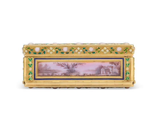 A LOUIS XVI ENAMELED GOLD DOUBLE-OPENING BOITE-A-MOUCHES - Foto 4