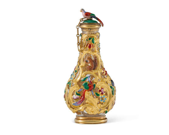 A GEORGE IV ENAMELED GLASS SCENT-BOTTLE WITH GOLD CAGEWORK - photo 2