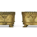 A PAIR OF GEORGE II GILTWOOD TORCHERES - photo 6