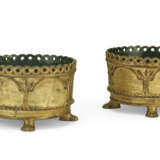 A PAIR OF GEORGE II GILTWOOD TORCHERES - photo 10