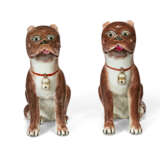A PAIR OF CHINESE EXPORT PORCELAIN FAMILLE ROSE MODELS OF PUGS - фото 2
