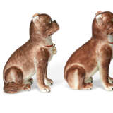 A PAIR OF CHINESE EXPORT PORCELAIN FAMILLE ROSE MODELS OF PUGS - photo 4