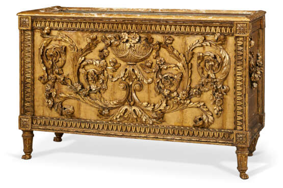 A NORTH ITALIAN GILTWOOD JARDINIERE - Foto 2