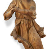 A PAIR OF CARVED LINDENWOOD FIGURES OF ANGELS - photo 4