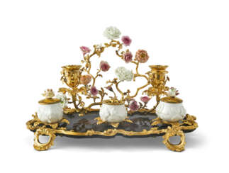 A LOUIS XV ORMOLU-MOUNTED, FRENCH PORCELAIN AND LACQUER ENCRIER