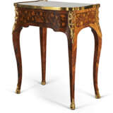 A LOUIS XV ORMOLU-MOUNTED TULIPWOOD, KINGWOOD, AMARANTH AND MARQUETRY TABLE A ECRIRE - photo 3