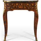 A LOUIS XV ORMOLU-MOUNTED TULIPWOOD, KINGWOOD, AMARANTH AND MARQUETRY TABLE A ECRIRE - photo 4