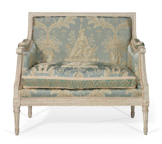 A PAIR OF LOUIS XVI WHITE-PAINTED MARQUISES - photo 2