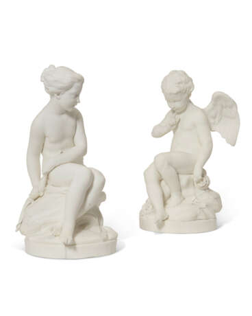 A PAIR OF SEVRES BISCUIT PORCELAIN FIGURES OF CUPID AND PSYCHE - фото 1