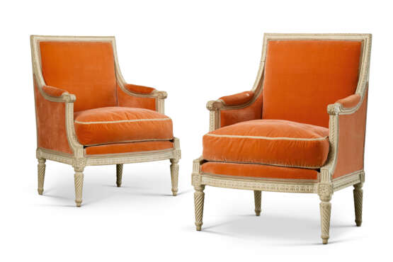 A PAIR OF LOUIS XVI GREY-PAINTED BEECHWOOD BERGERES - photo 1