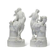 A PAIR OF PARIS (LOCRE ET RUSSINGER) BISCUIT PORCELAIN FIGURE GROUPS OF VENUS AND CUPID - Foto 3