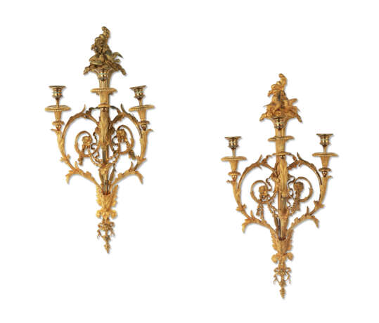 A PAIR OF FRENCH ORMOLU THREE-BRANCH WALL LIGHTS - photo 1