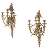 A PAIR OF FRENCH ORMOLU THREE-BRANCH WALL LIGHTS - photo 3