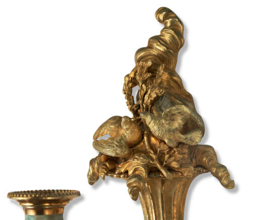 A PAIR OF FRENCH ORMOLU THREE-BRANCH WALL LIGHTS - photo 6
