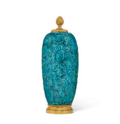 A FRENCH ORMOLU-MOUNTED CHINESE TURQUOISE PORCELAIN VASE
