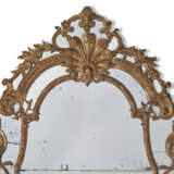 A FRENCH GILTWOOD MIRROR - photo 3