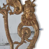 A FRENCH GILTWOOD MIRROR - photo 6