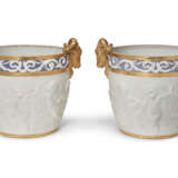 A PAIR OF SEVRES STYLE BISCUIT PORCELAIN JARDINIERES - photo 2