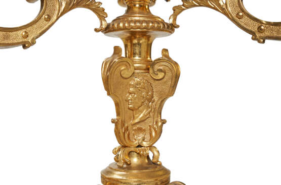 A PAIR OF FRENCH ORMOLU FOUR-LIGHT CANDELABRA - фото 6