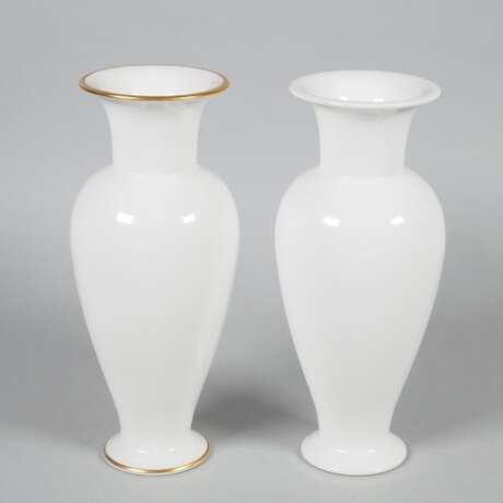 KPM, Zwei Vasen, wohl 30er Jahre - photo 1