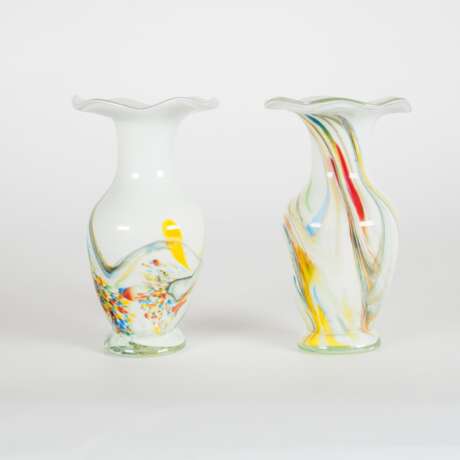 Paar kleine Vasen aus Moranoglas, 20. Jh - photo 1