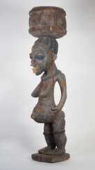Große Frauenstatue (Afrika), wohl 19. Jh.