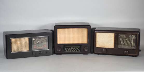 3 Deutsche Röhrenradios 1940/50er, Nordmende, Emud, Siemens - photo 1