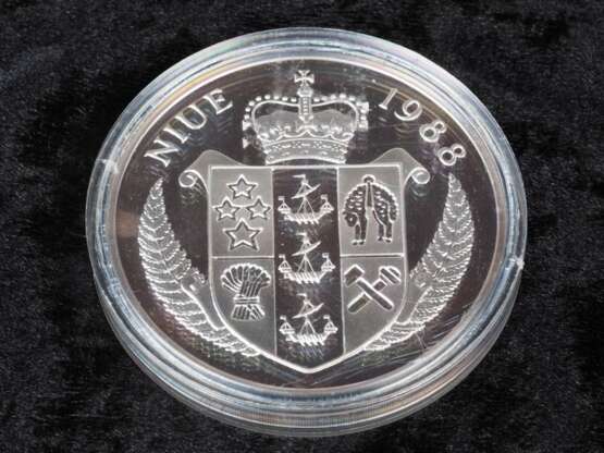 5 Unzen Silbermünze 100 Dollar - John F. Kennedy, 1988 - photo 2