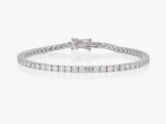 A Riviere bracelet with brilliant-cut diamonds