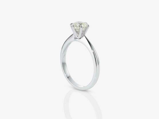 A solitaire brilliant-cut diamond ring - фото 2