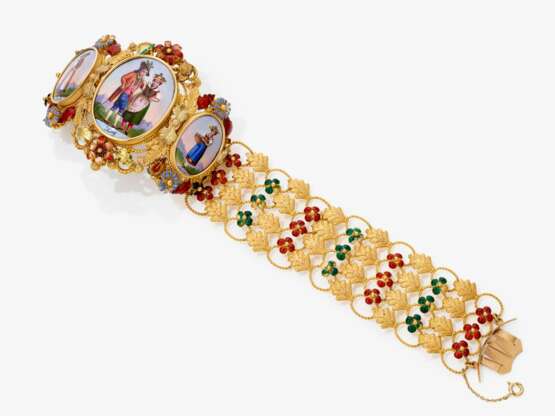 A bracelet with enamel miniatures - фото 2