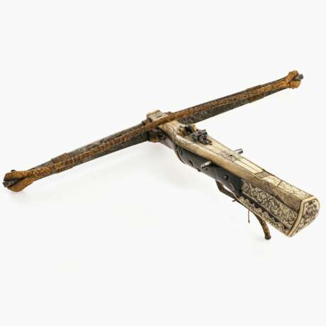 A crossbow - photo 2