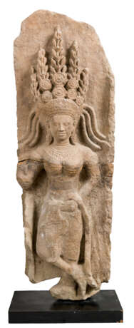 Monumentales Relief der Apsara - photo 1