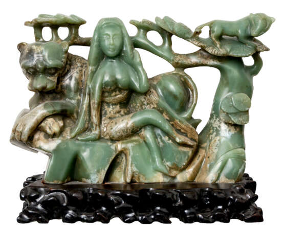 Sehr grosse chinesische Jade-Figur "Die Schöne und das Biest" - photo 1