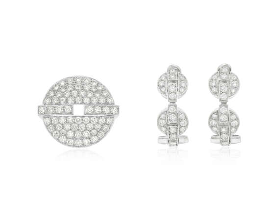 CARTIER SET OF DIAMOND 'HIMALIA' JEWELRY - photo 1