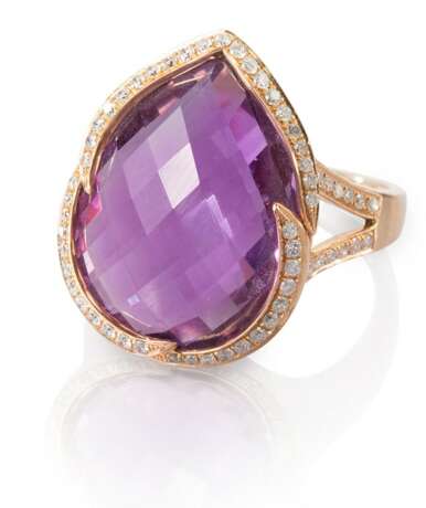 Amethyst- und Brillantring, - photo 1